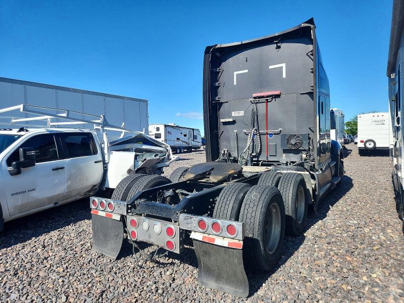2019 Kenworth Construction VIN 1XKYDP9X5KJ229209 COPART salvage auction — MINOR DENT/SCRATCHES, FL - CERTIFICATE OF TITLE, sold $6,000 on 2026-07-28 (photo 4)