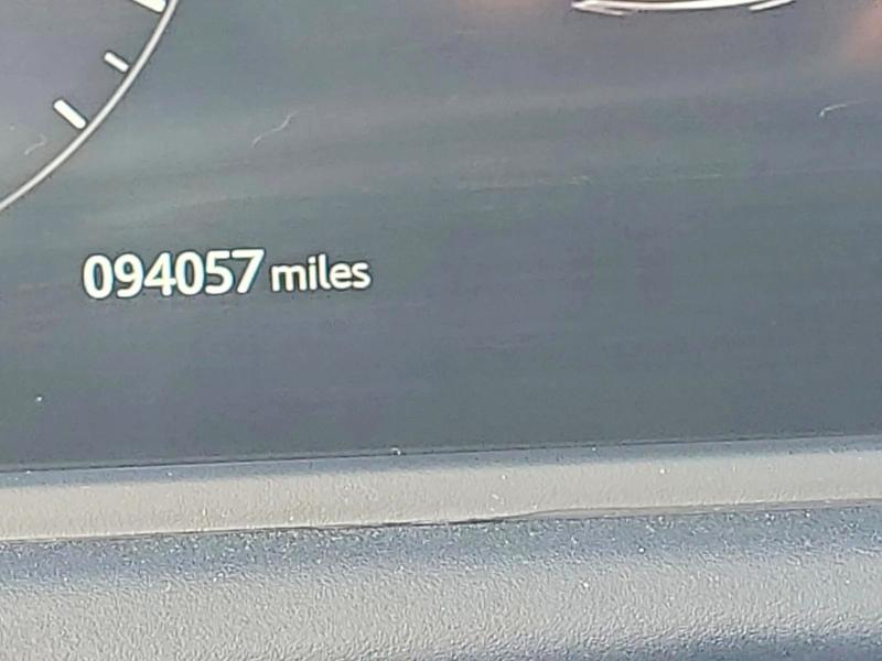 2019 Land rover Range rover velar VIN SALYL2EX0KA789350 COPART salvage auction — NORMAL WEAR, ID - CERTIFICATE OF TITLE (P), sold $12,700 on 2026-07-27 (photo 8)