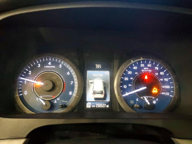 2017 Toyota Sienna VIN 5TDYZ3DC1HS823723 COPART salvage auction — REAR END, Ny - Certificate Of Title, sold $6,900 on 2026-07-27 (photo 9)