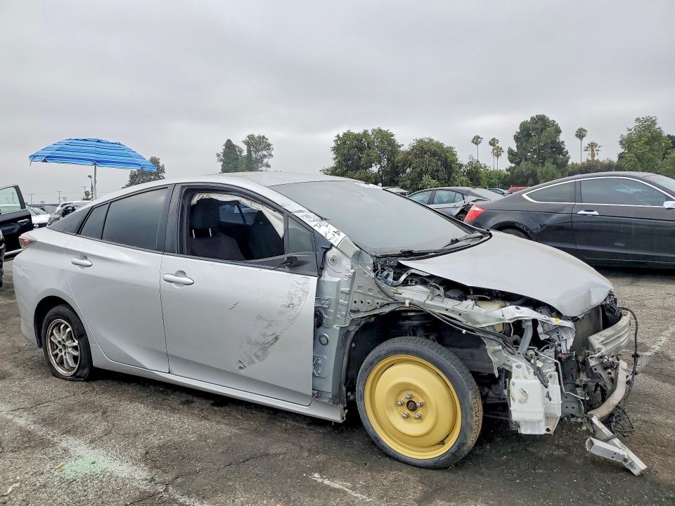 2017 Toyota Prius VIN JTDKBRFU6H3034844 COPART salvage auction — FRONT END, CA - DIS/DLR/EXP APP FOR DUP SALVAG, sold $550 on 2026-07-14 (photo 4)