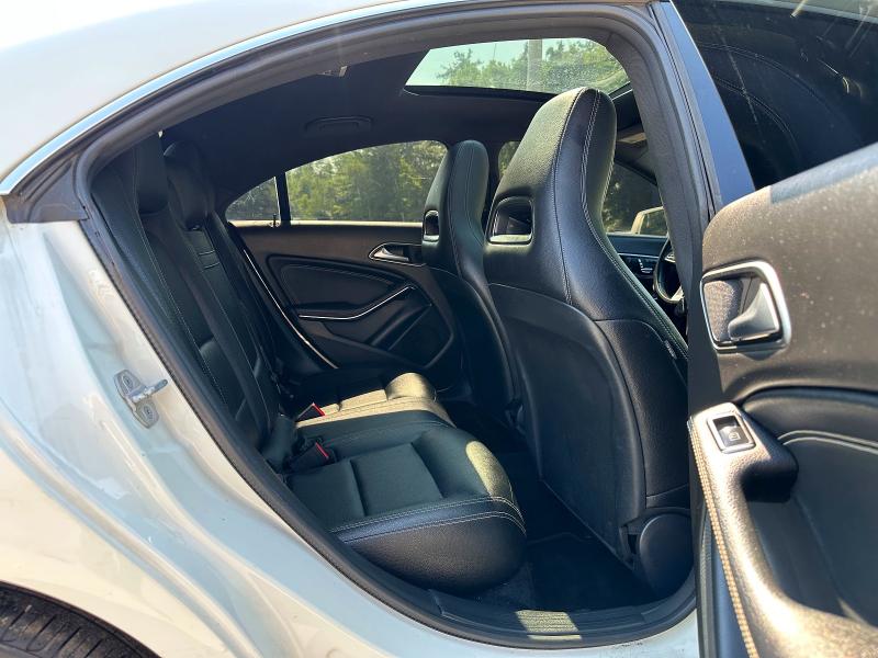 2018 Mercedes-benz Cla-klasse VIN WDDSJ4GB6JN561771 COPART salvage auction — MINOR DENT/SCRATCHES, In - Certificate Of Title, sold $7,400 on 2026-07-29 (photo 7)