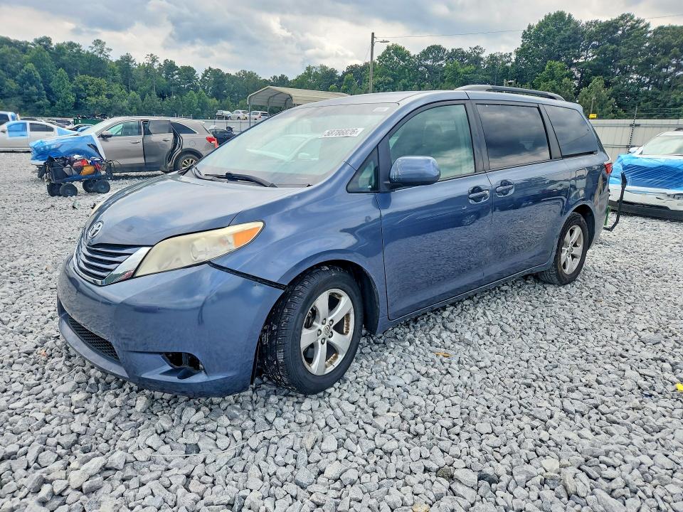2016 Toyota Sienna VIN 5TDKK3DCXGS727484 COPART salvage auction — FRONT END, Ga - Certificate Of Title (P), sold $4,750 on 2026-07-30 (photo 1)