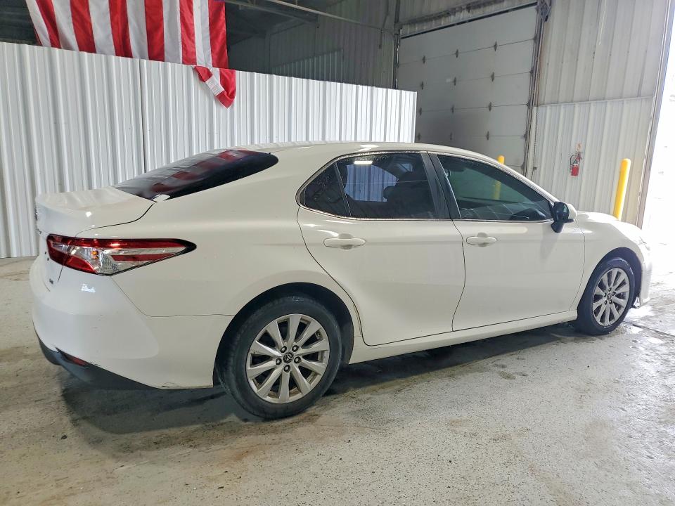 2018 Toyota Camry VIN JTNB11HK8J3033406 COPART salvage auction — MINOR DENT/SCRATCHES, Tx - Certificate Of Title, sold $5,500 on 2026-07-28 (photo 3)