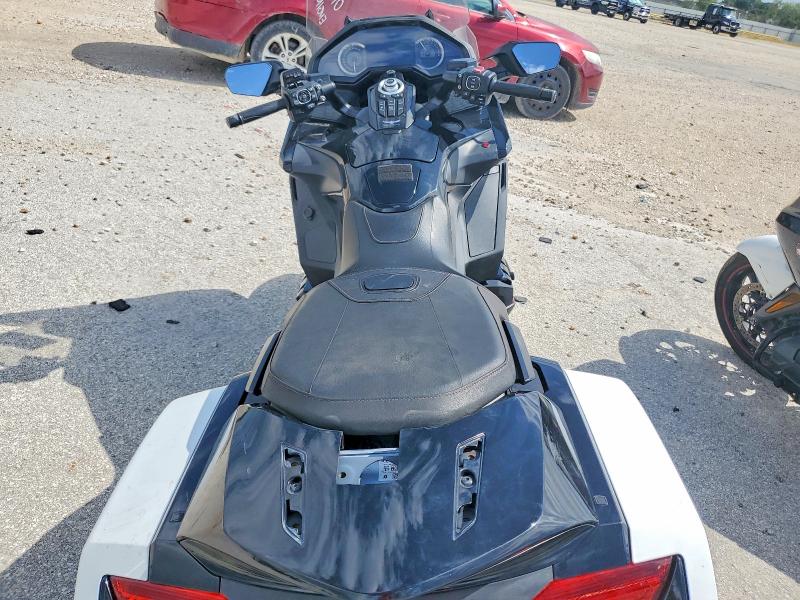 2021 Honda Gl1800c VIN JH2SC7915MK300249 COPART salvage auction — MINOR DENT/SCRATCHES, Tx - Certificate Of Title, sold $8,200 on 2026-07-02 (photo 6)