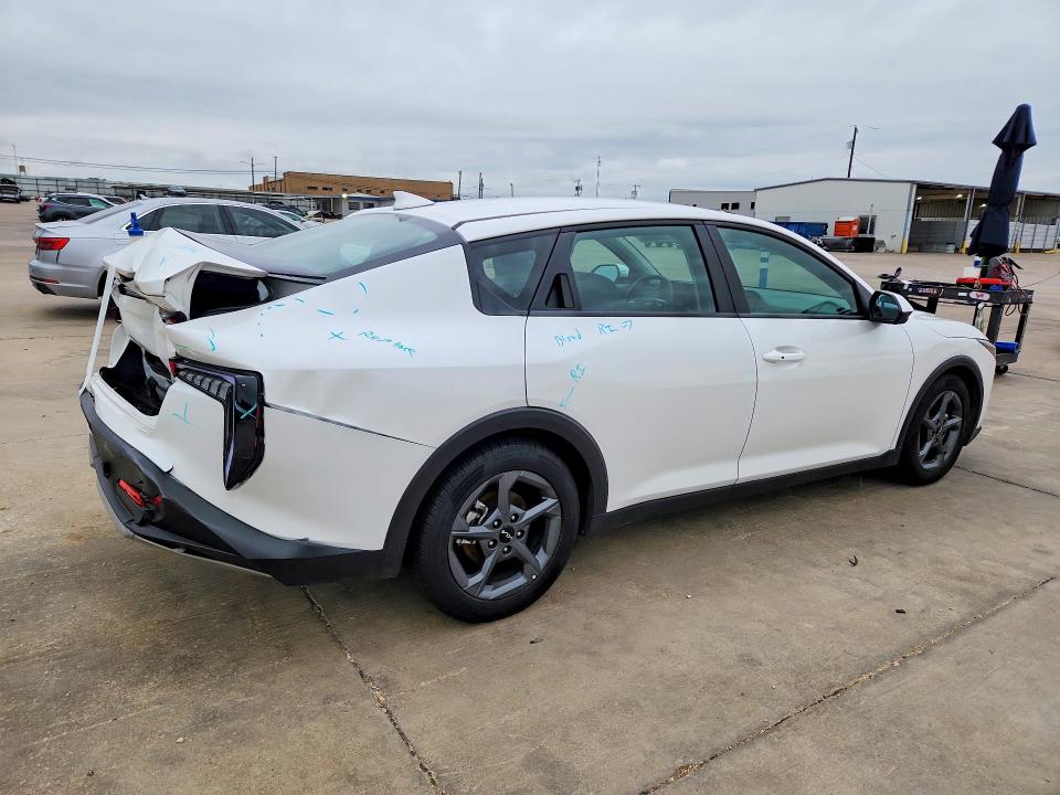 2025 Kia K4 VIN 3KPFT4DE7SE002224 COPART salvage auction — REAR END, Tx - Certificate Of Title, sold $7,700 on 2026-08-20 (photo 3)