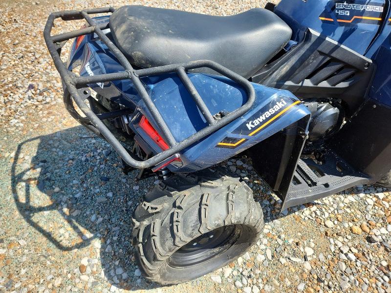 2025 Kawasaki VIN RGSWR32A5SB106092 COPART salvage auction — REAR END, Tn - Salvage Certificate, sold $1,000 on 2026-07-30 (photo 9)