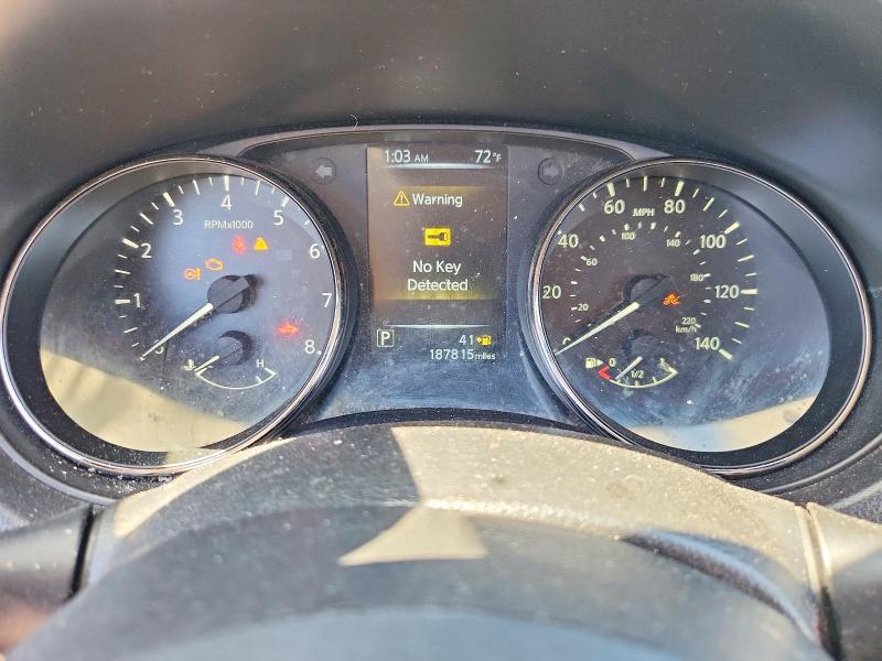 2017 Nissan Rogue VIN JN8AT2MV5HW025468 COPART salvage auction — SIDE, Va - Cert Of Title - Salvage, sold $1,100 on 2026-07-27 (photo 9)