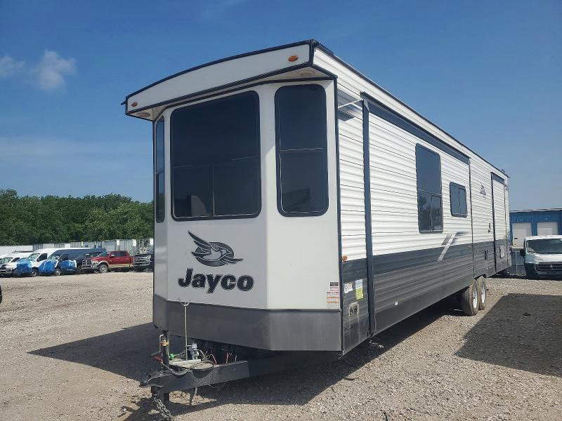 2023 Jaco jay flight VIN 1UJBC0BV1P11K0080 COPART salvage auction — HAIL, IA - CERTIFICATE OF TITLE, sold $5,500 on 2026-07-28 (photo 2)