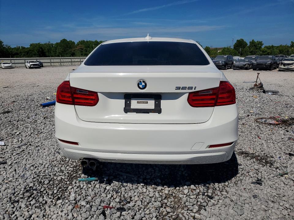 2014 BMW VIN WBA3A5C50EJ464726 COPART salvage auction — REAR END, Fl - Cert Of Title Slvg Rebuildable, sold $625 on 2026-07-28 (photo 6)