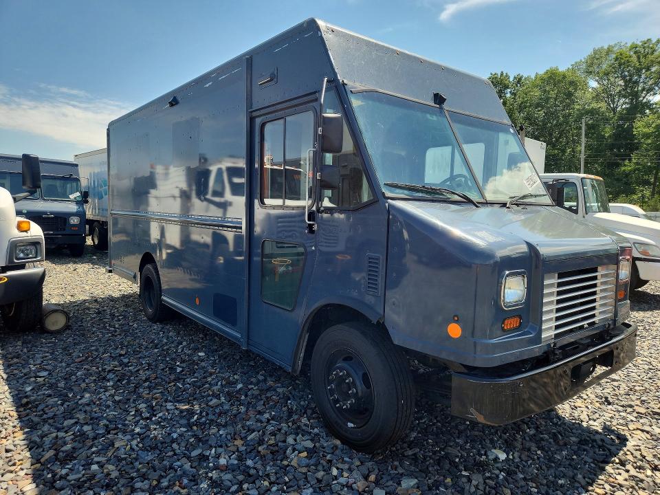 2020 Ford F59 VIN 1F65F5KN8L0A06260 COPART salvage auction — MINOR DENT/SCRATCHES, NJ - CERTIFICATE OF TITLE, sold $15,500 on 2026-07-14 (photo 4)