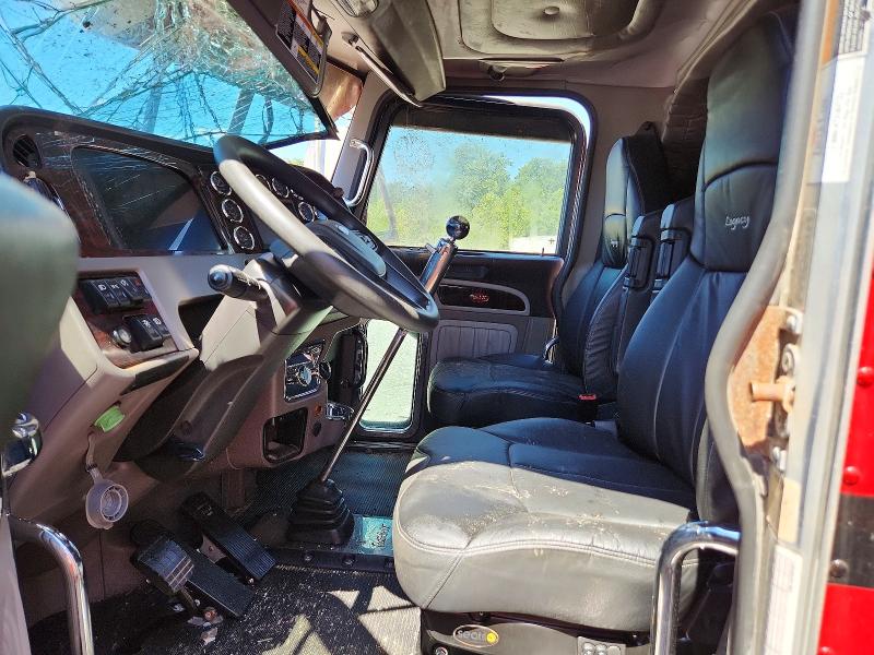 2022 Peterbilt 389 VIN 1NPXD49X1ND801782 COPART salvage auction — ROLLOVER, WV - SALVAGE CERTIFICATE, sold $17,000 on 2026-08-27 (photo 5)