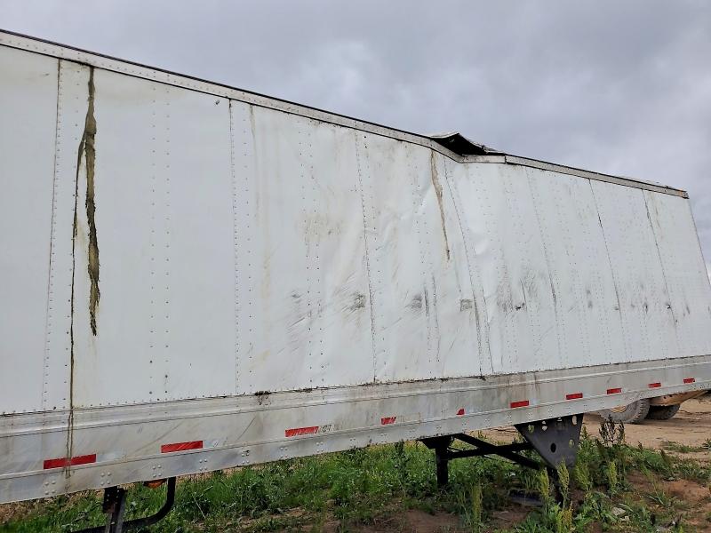 2023 Utility Vs2dx VIN 1UYVS2531P3943720 COPART salvage auction — ROLLOVER, MN - CERT OF TITLE-SALVAGE, sold $50 on 2026-07-09 (photo 9)