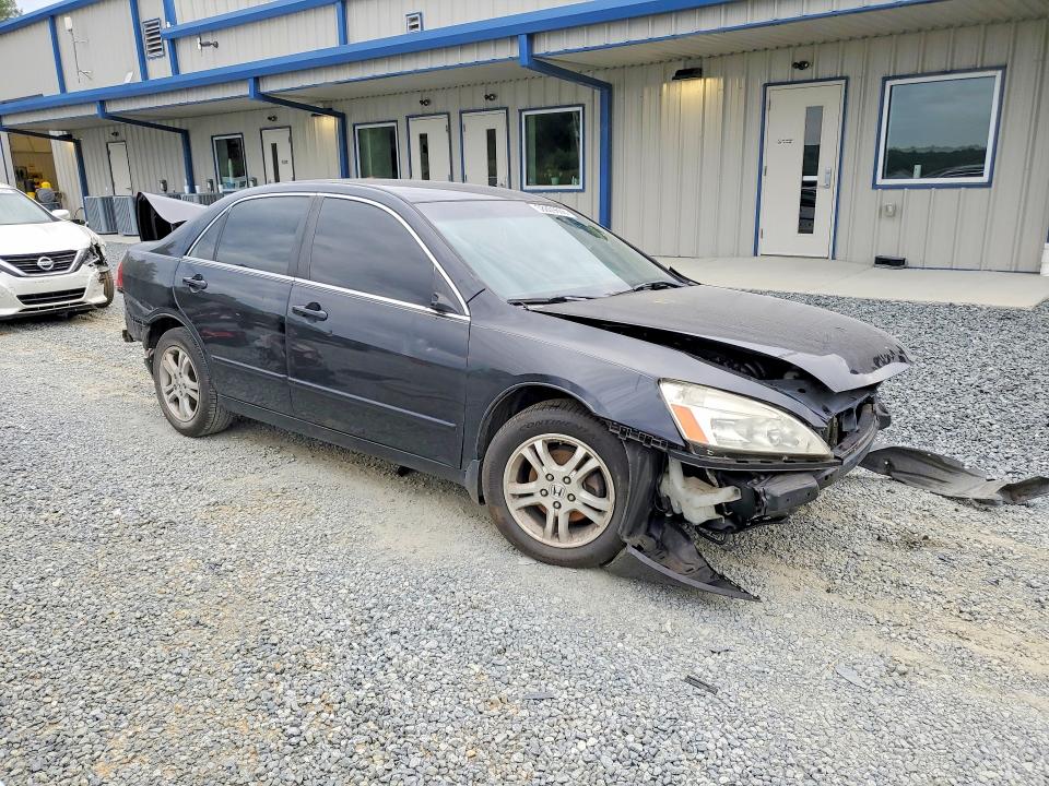 2007 Honda Accord VIN JHMCM56307C023611 COPART salvage auction — ALL OVER, Nc - Salvage Certificate Of Title, sold $225 on 2026-07-30 (photo 4)