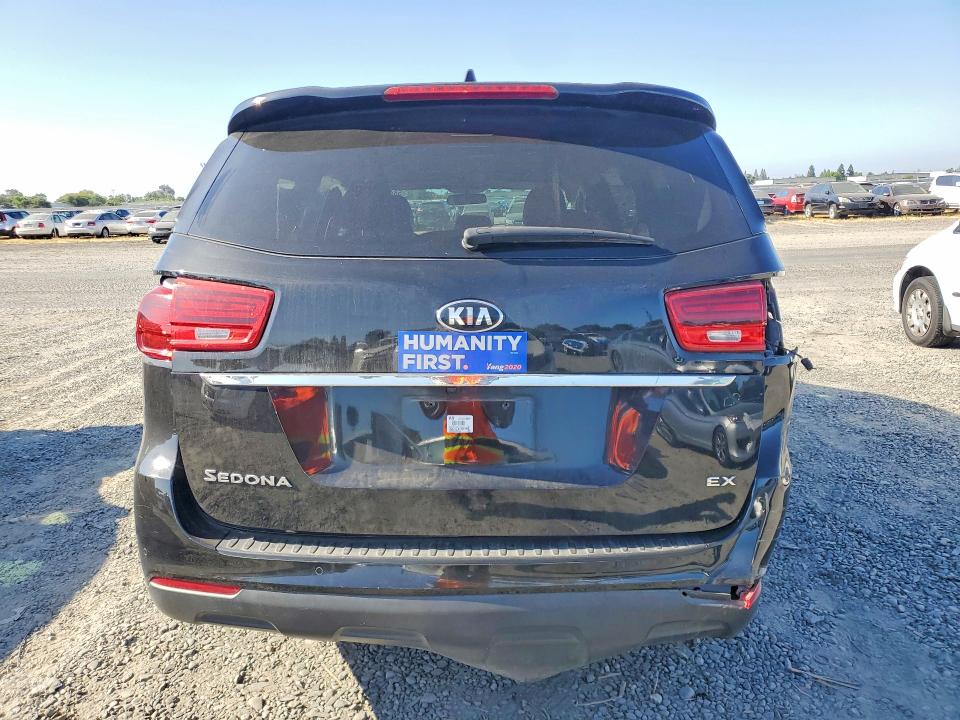 2020 Kia SEDONA VIN KNDMB5C19L6593470 COPART salvage auction — REAR END, Ca - Salvage Certificate, sold $3,600 on 2026-07-14 (photo 6)