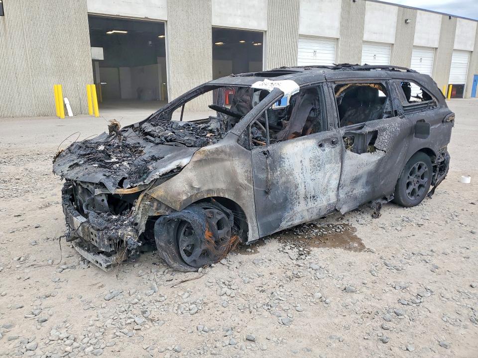2025 Toyota Sienna VIN 5TDCSKFC7SS209420 COPART salvage auction — BURN, Mn - Parts Vehicle Bill Of Sale, sold $225 on 2026-07-07 (photo 1)