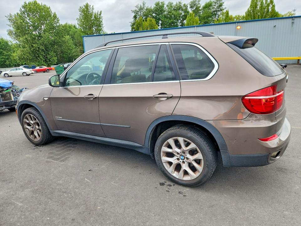 2013 BMW X5 VIN 5UXZV4C50D0B06897 COPART salvage auction — MECHANICAL, Or - Certificate Of Title, sold $1,600 on 2026-07-06 (photo 2)
