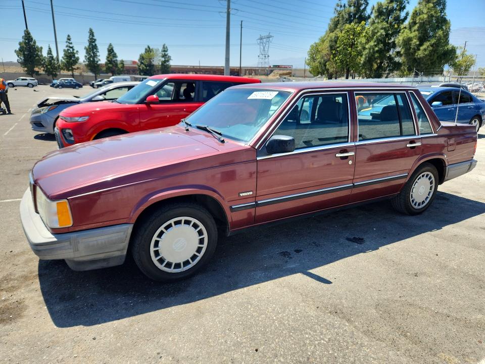 1990 Volvo 740 VIN YV1FA8848L2452536 — COPART salvage auction photo