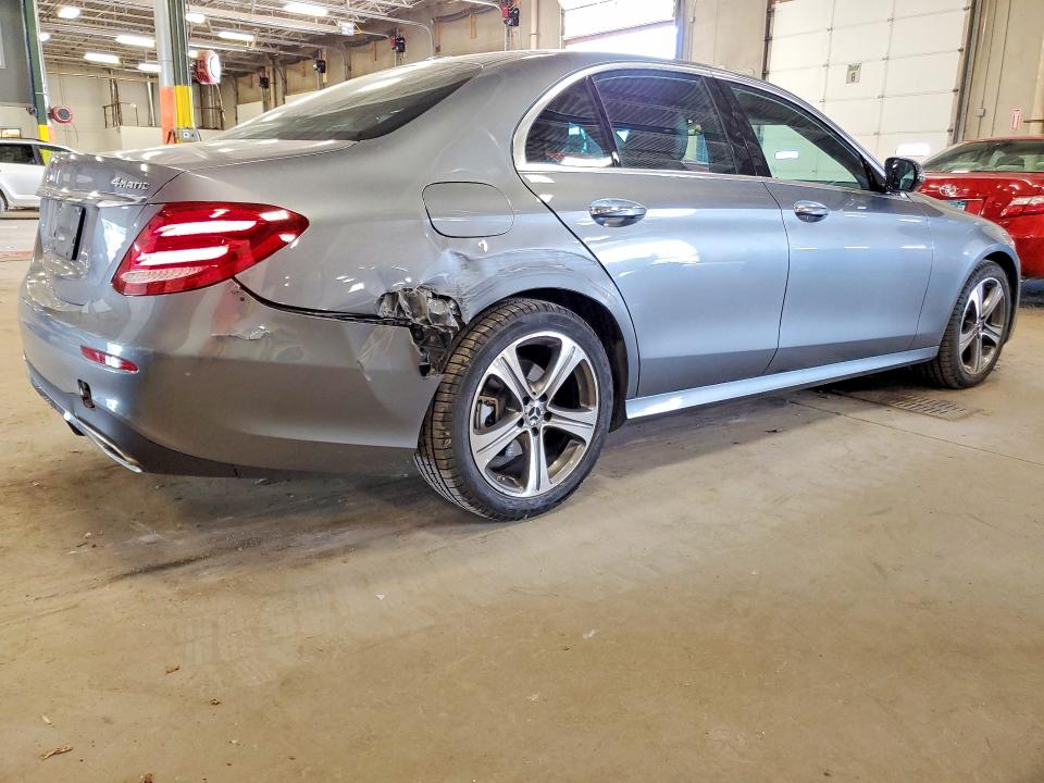 2019 Mercedes-benz E-klasse VIN WDDZF4KB4KA573028 COPART salvage auction — REAR END, Mn - Cert Of Title-Salvage, sold $10,800 on 2026-07-07 (photo 3)