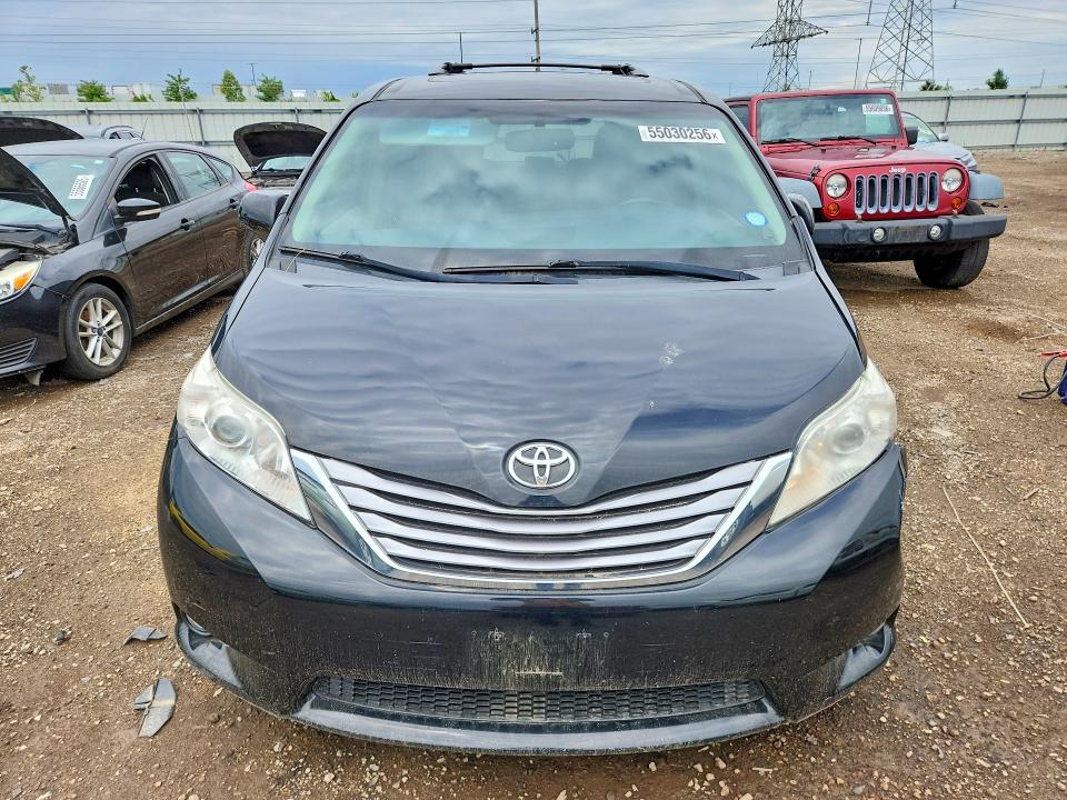 2017 Toyota Sienna VIN 5TDYZ3DC2HS822984 COPART salvage auction — FRONT END, Il - Salvage Certificate, sold $8,400 on 2026-07-21 (photo 5)