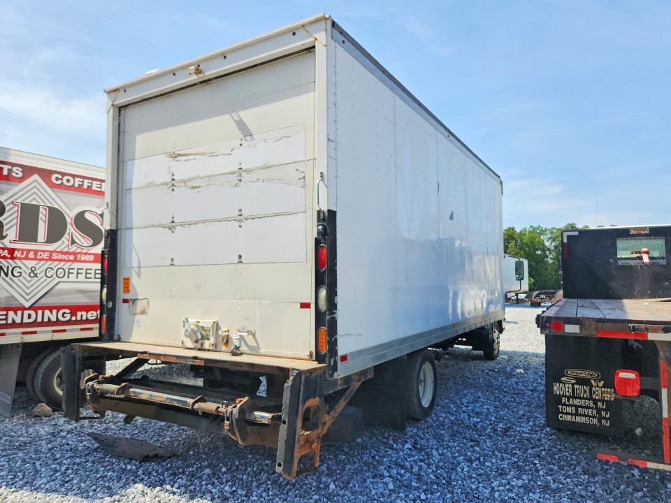 2017 Isuzu Npr VIN JALE5W164H7303197 COPART salvage auction — MINOR DENT/SCRATCHES, Wv - Certificate Of Title, sold $9,600 on 2026-07-29 (photo 3)