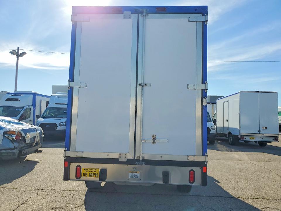 2023 Ford E-350 VIN 1FDWE3FK9PDD32054 COPART salvage auction — MINOR DENT/SCRATCHES, Oh - Certificate Of Title, sold $15,000 on 2026-07-21 (photo 6)