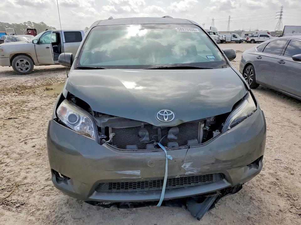 2013 Toyota Sienna VIN 5TDKK3DCXDS386504 COPART salvage auction — FRONT END, TX - SALVAGE VEHICLE TITLE (P), sold $1,650 on 2026-07-17 (photo 5)