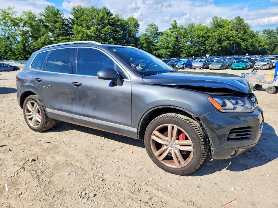2013 Volkswagen VIN WVGEF9BP2DD013295 COPART salvage auction — FRONT END, Ma - Cert Of Title-Reconstrctd Coll, sold $725 on 2026-07-27 (photo 4)