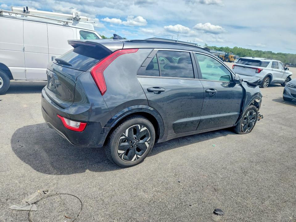 2023 Kia Niro VIN KNDCR3L14P5051586 COPART salvage auction — FRONT END, VA - CERT OF TITLE - SALVAGE, sold $2,900 on 2026-07-27 (photo 3)