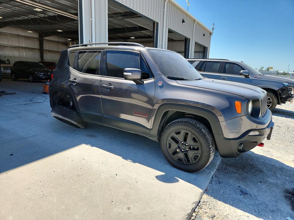 2018 Jeep Renegade VIN ZACCJBCBXJPH13700 COPART salvage auction — SIDE, Ne - Cert Of Title-Salvage, sold $1,250 on 2026-07-21 (photo 4)