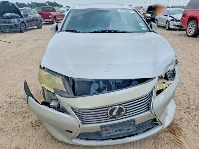 2013 Lexus ES VIN JTHBK1GG1D2077738 COPART salvage auction — FRONT END, TX - SALVAGE VEHICLE TITLE, sold $3,000 on 2026-07-31 (photo 6)