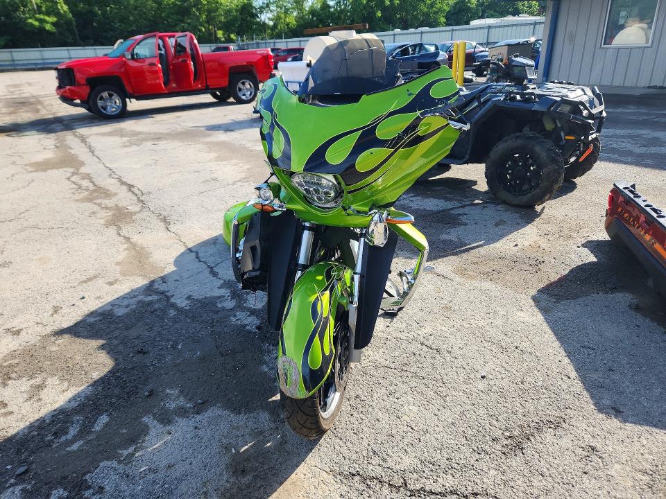 2013 Victory Cross country VIN 5VPDW36N8D3024038 COPART salvage auction — FRONT END, Pa - Certificate Of Salvage, sold $800 on 2026-07-23 (photo 2)