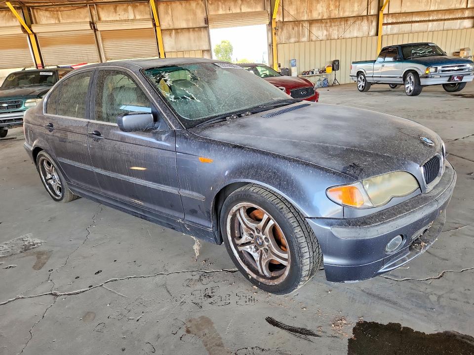 2002 BMW 3 series VIN WBAEV53402KM17707 COPART salvage auction — NORMAL WEAR, Az - Certificate Of Title, sold $475 on 2026-07-29 (photo 4)