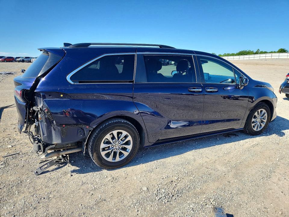 2023 Toyota Sienna VIN 5TDYRKEC4PS160669 COPART salvage auction — REAR END, KY - CERT OF TITLE-SALVAGE, sold $16,800 on 2026-07-30 (photo 3)