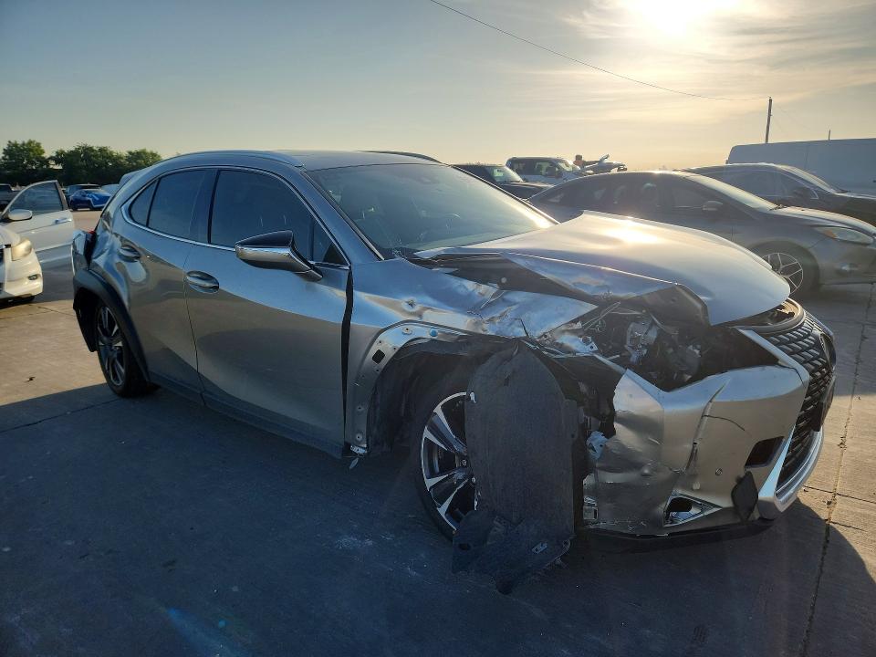 2022 Lexus Ux 200 VIN JTHX3JBH2N2053677 COPART salvage auction — FRONT END, Tx - Certificate Of Title, sold $3,800 on 2026-07-02 (photo 4)
