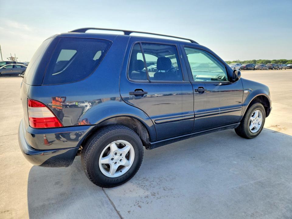 2000 Mercedes-benz M-klasse VIN 4JGAB54E9YA174586 COPART salvage auction — NORMAL WEAR, Ca - Certificate Of Title, sold $450 on 2026-07-09 (photo 3)