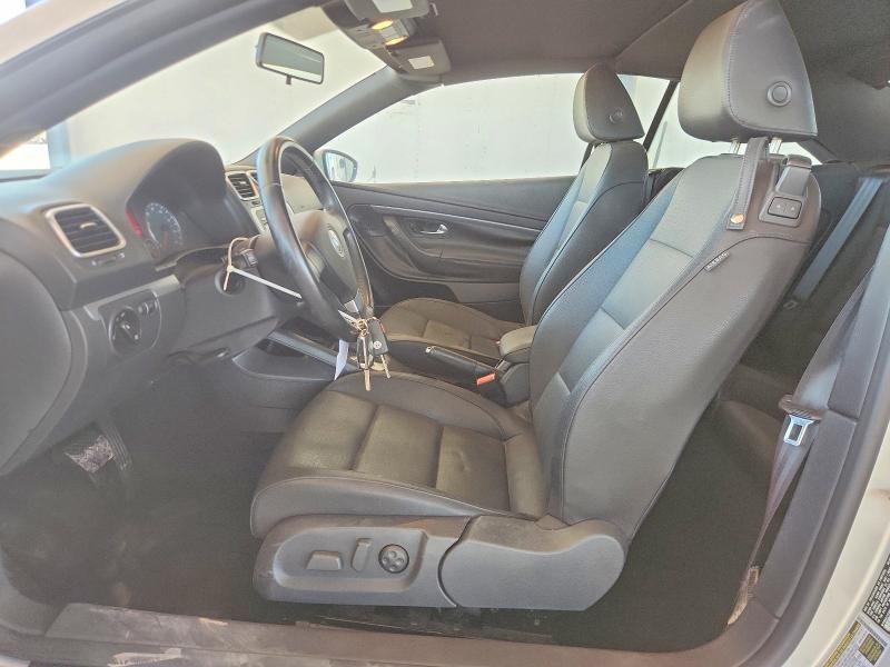 2009 Volkswagen Eos VIN WVWBA71F29V012488 COPART salvage auction — FRONT END, AZ - CERT OF TITLE - SALVAGE, sold $1,850 on 2026-08-11 (photo 7)