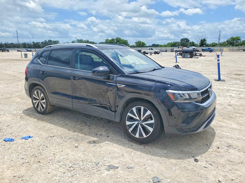 2022 Volkswagen Taos VIN 3VVLX7B29NM096720 COPART salvage auction — SIDE, TX - SALVAGE VEHICLE TITLE (P), sold $7,900 on 2026-07-16 (photo 4)