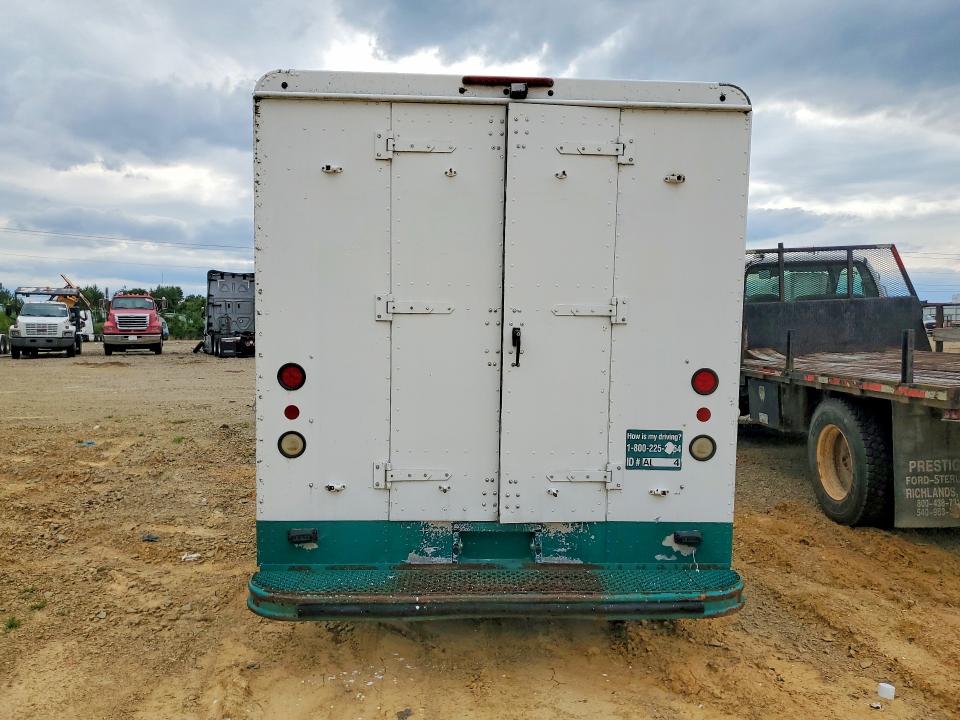 2008 Workhorse W62 VIN 5B4LPG2G283432486 COPART salvage auction — MECHANICAL, Nc - Certificate Of Title (P), sold $1,000 on 2026-07-27 (photo 6)