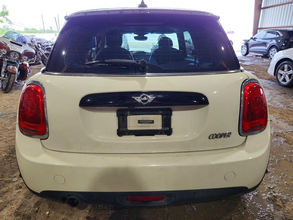 2018 Mini VIN WMWXP5C53J3C65414 COPART salvage auction — SIDE, Tx - Salvage Vehicle Title, sold $100 on 2026-07-23 (photo 6)