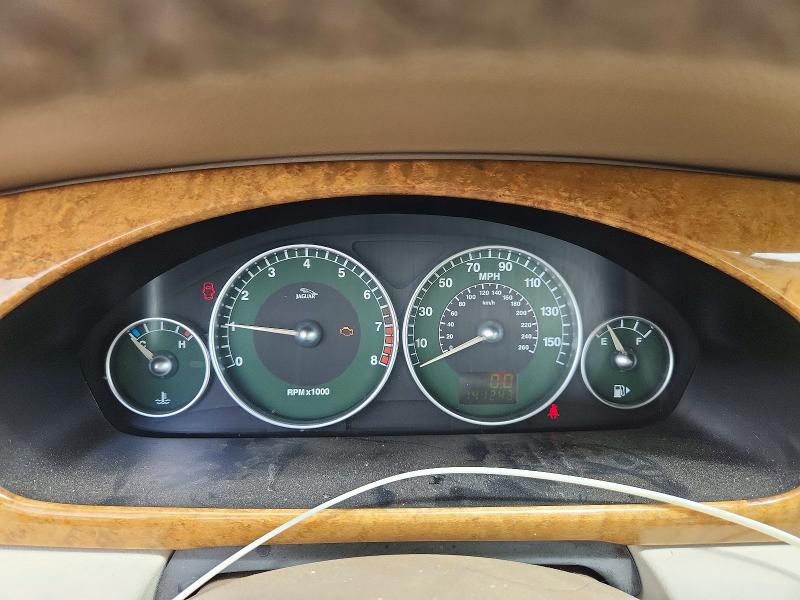 2002 Jaguar X type VIN SAJEA51D72XC28562 COPART salvage auction — FRONT END, Tx - Salvage Vehicle Title, sold $425 on 2026-07-02 (photo 9)