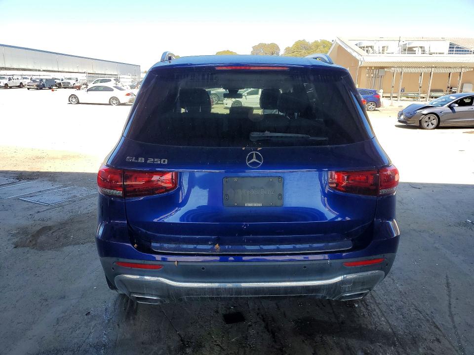 2021 Mercedes-benz Glb VIN W1N4M4GB1MW102794 COPART salvage auction — MINOR DENT/SCRATCHES, CA - DIS/DLR/EXP ONLY CLEAN TITLE (P), sold $7,400 on 2026-07-30 (photo 6)