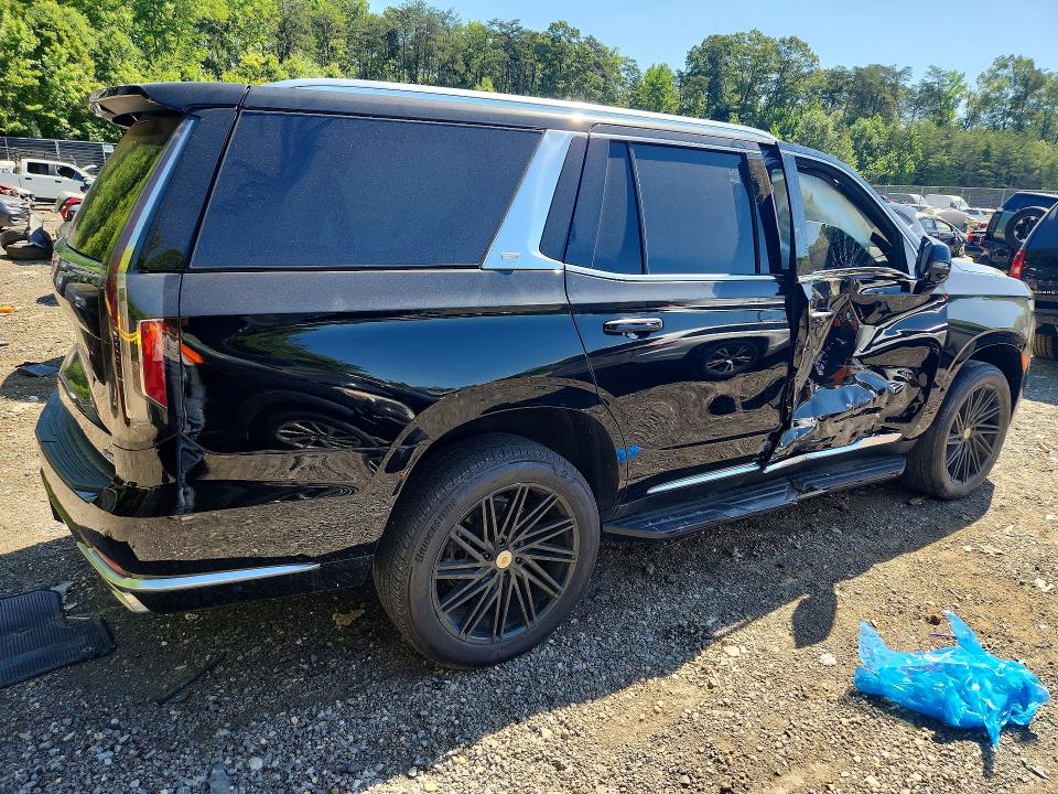 2024 Cadillac Escalade VIN 1GYS4BKL3RR140000 COPART salvage auction — SIDE, Salvage Title, sold $35,250 on 2026-08-21 (photo 3)