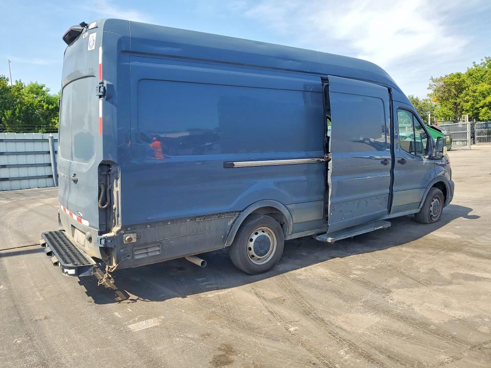 2020 Ford Transit VIN 1FTBR3X83LKB27510 COPART salvage auction — MECHANICAL, Sc - Certificate Of Title, sold $2,550 on 2026-07-18 (photo 3)