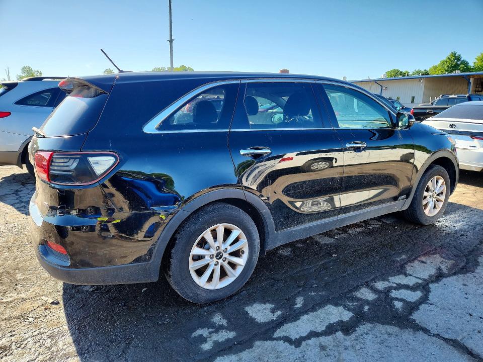 2019 Kia Sorento VIN 5XYPGDA31KG566269 COPART salvage auction — REAR END, NY - CERTIFICATE OF TITLE, sold $1,650 on 2026-07-28 (photo 3)