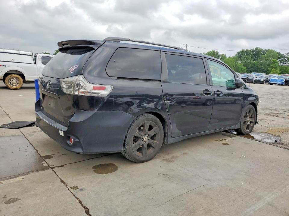 2011 Toyota Sienna VIN 5TDXK3DC5BS029363 COPART salvage auction — FRONT END, Fl - Cert Of Title Slvg Rebuildable, sold $900 on 2026-07-06 (photo 3)