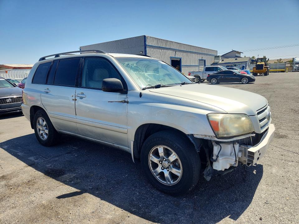 2005 Toyota Highlander VIN JTEDP21A450050127 COPART salvage auction — FRONT END, Mt - Certificate Of Title, sold $725 on 2026-07-27 (photo 4)