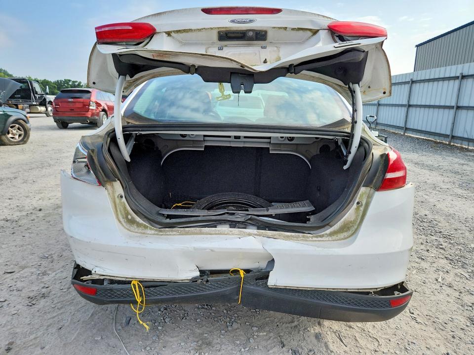 2017 Ford Focus VIN 1FADP3FE7HL260025 COPART salvage auction — REAR END, Salvage Title, sold $250 on 2026-07-29 (photo 6)