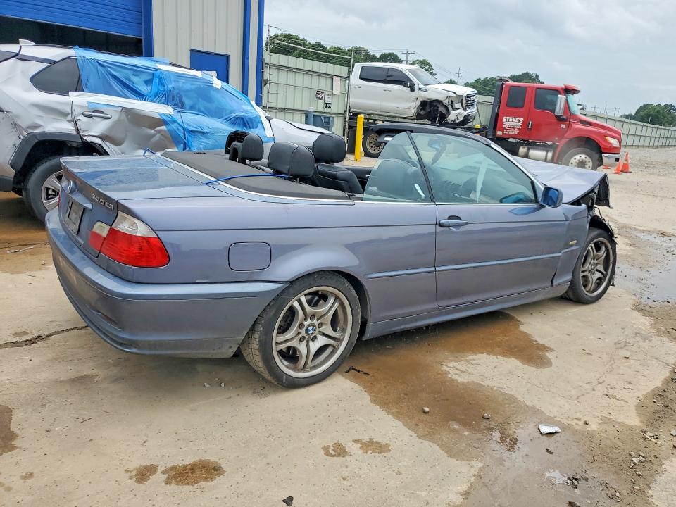2001 BMW 3er VIN WBABS53431JU82924 COPART salvage auction — FRONT END, AR - CERT OF TITLE-SALVAGE, sold $100 on 2026-08-19 (photo 3)
