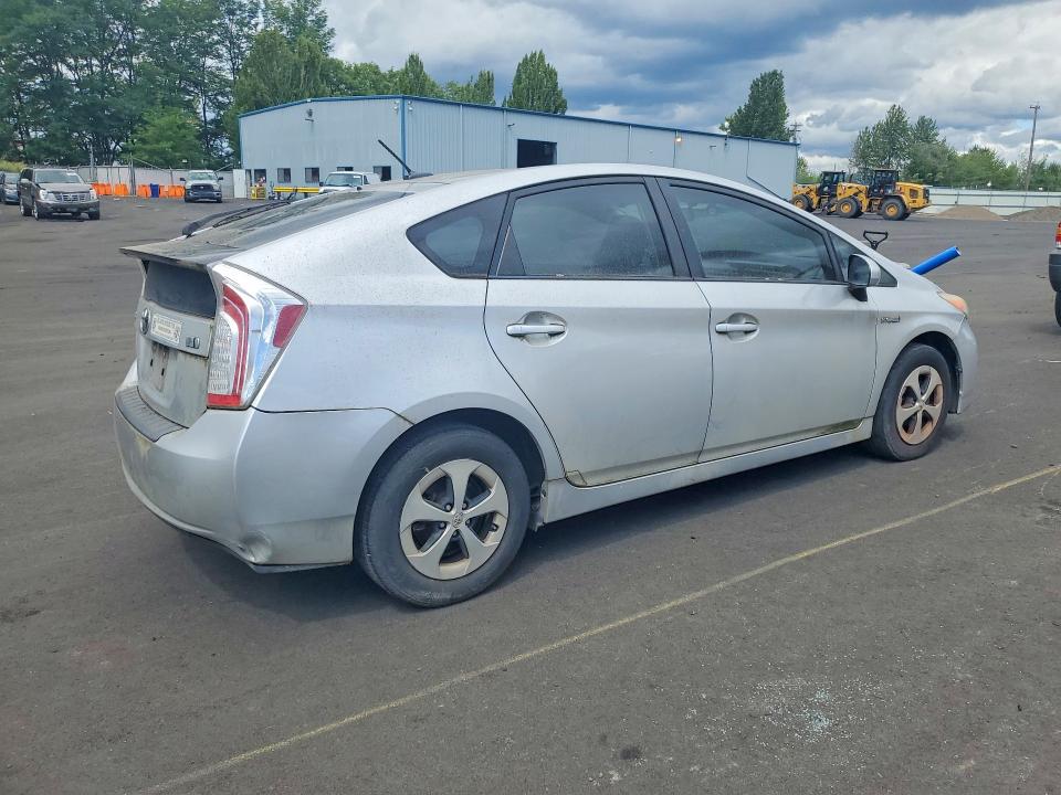2012 Toyota Prius VIN JTDKN3DUXC1516440 COPART salvage auction — NORMAL WEAR, Or - Non Public Clean Title, sold $1,650 on 2026-07-15 (photo 3)