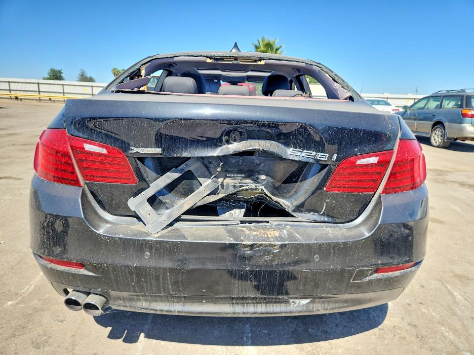 2014 BMW VIN WBA5A7C58ED619221 COPART salvage auction — VANDALISM, CA - SALVAGE CERTIFICATE, sold $250 on 2026-07-24 (photo 6)